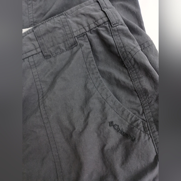 Columbia Black Cropped Utility Pants (#1,372) - Picture 4 of 10